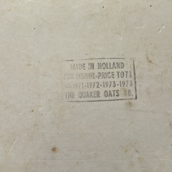 Fisher-Price Yellow and Black School Bus Puzzle. 13 puzzle pieces - Picture 4 of 6